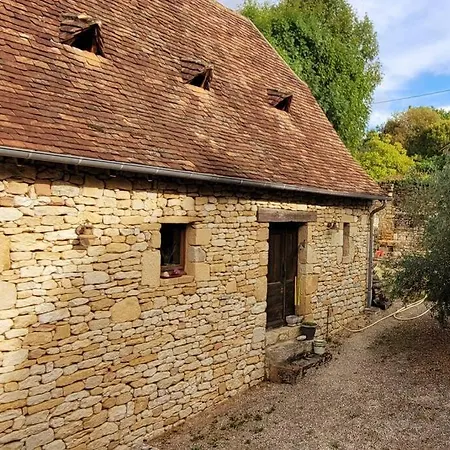Maison Perigourdine Avec Vue Et Piscine Chauffee