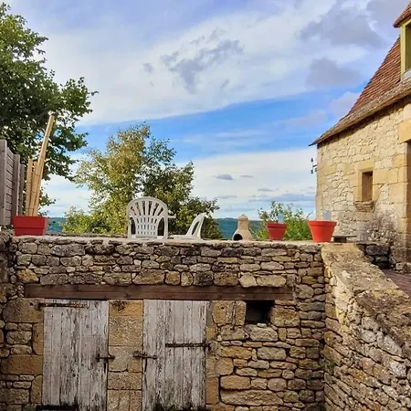 Maison Perigourdine Avec Vue Et Piscine Chauffee Peyzac-le-Moustier