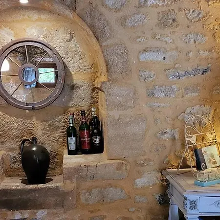 Maison Perigourdine Avec Vue Et Piscine Chauffee 3*