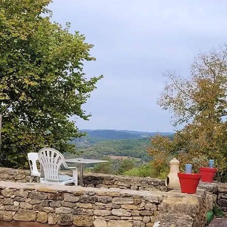 Hotel Maison Perigourdine Avec Vue Et Piscine Chauffee 3*