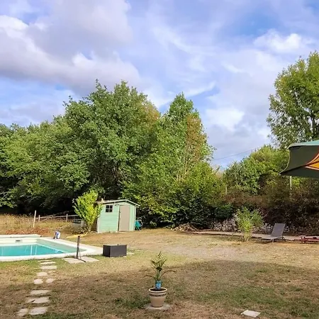 Hotel Maison Perigourdine Avec Vue Et Piscine Chauffee 3*